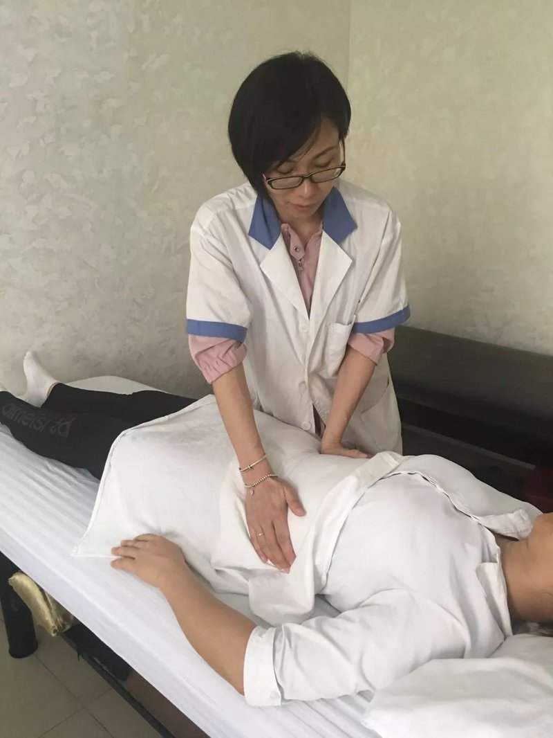 穴位按摩热潮：解锁身体自愈力