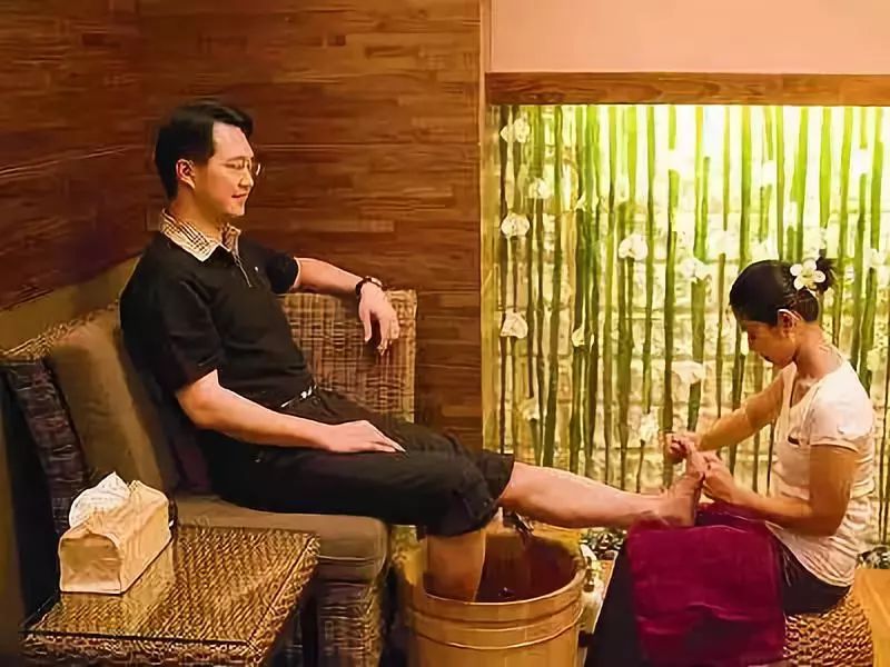 中医理疗在缓解颈肩痛中的应用案例分析